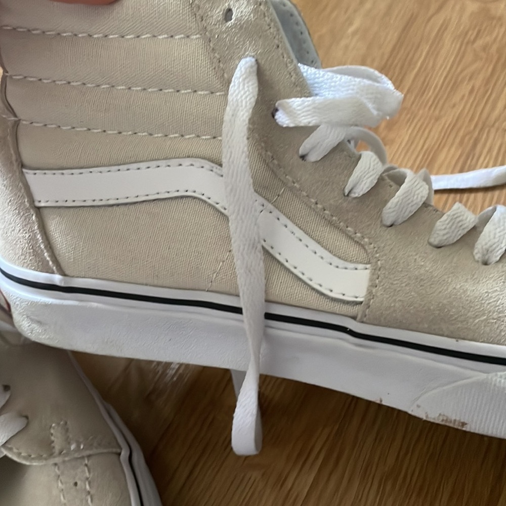 Vans - Picture 7 of 7